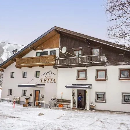 Apart Letta Huben *